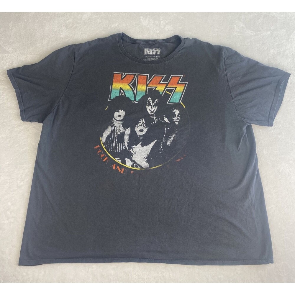 Kiss Graphic Shirt Adult 3XL Charcoal Gray Short Sleeve Rock Band Casual